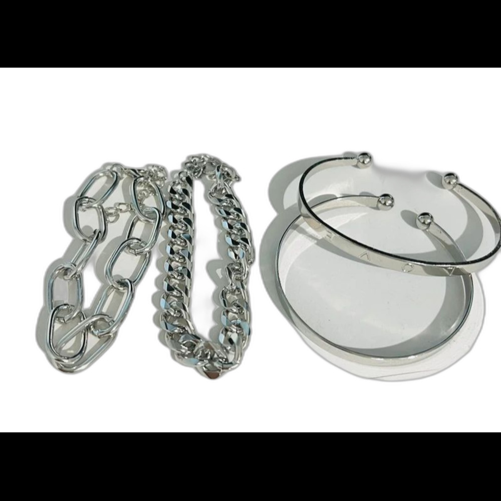 Lot of 4 silvertone stacking bracelets